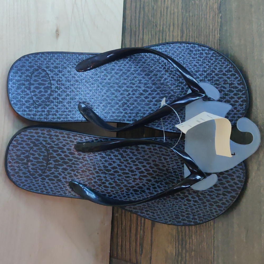 NWT Sears Black Flip Flops